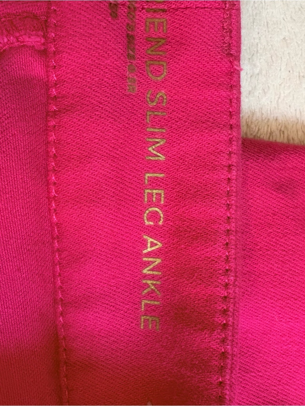 Chico's Hot Pink Stretch So Slimming Girlfriend Slim Leg Ankle Jeans Sz 6 - Picture 9 of 13